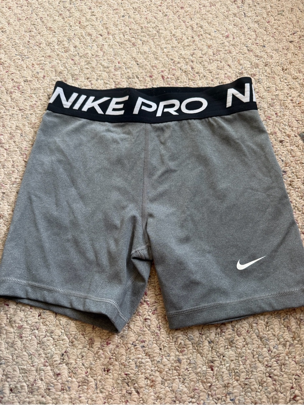 Nike Black Waistband Gray Training Shorts
